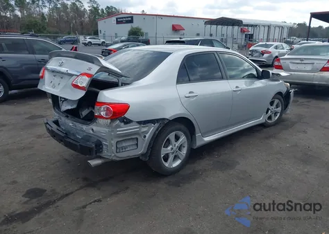 2013 Toyota Corolla S z USA, uszkodzony, nr VIN 5YFBU4EE5DP163778